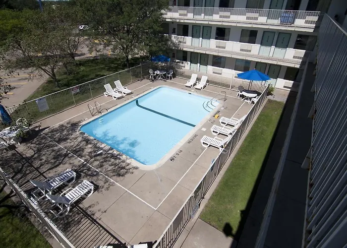 Motel 6-Roseville, Mn - Minneapolis North