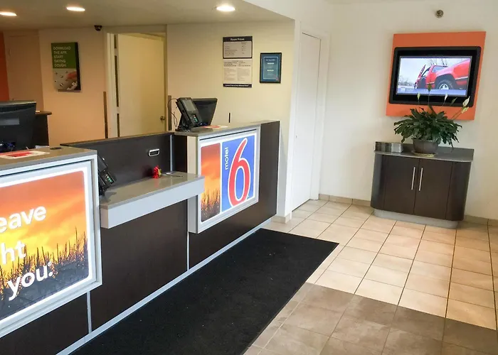 Motel 6-Roseville, Mn - Minneapolis North