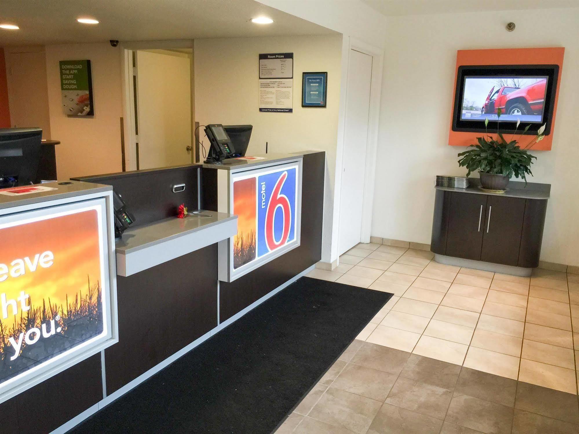 Hotel 6-roseville, Mn - Minneapolis North 3*
